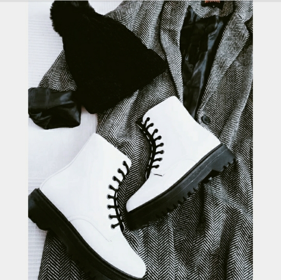 🚨The Seattle// white platform combat boot - Picture 6 of 12